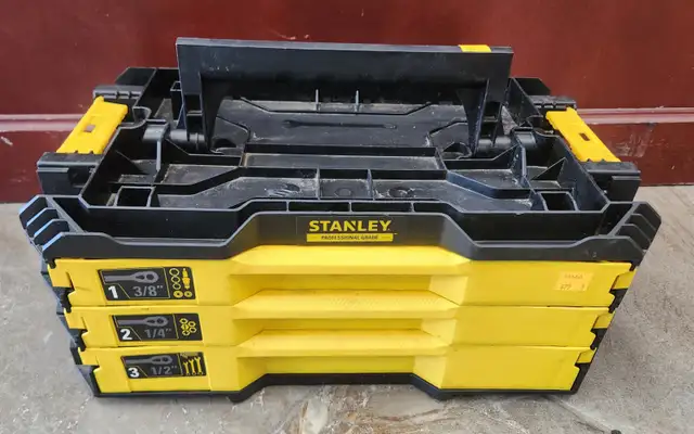 Stanley Mechanic Socket Set 236pc - Missing A Few