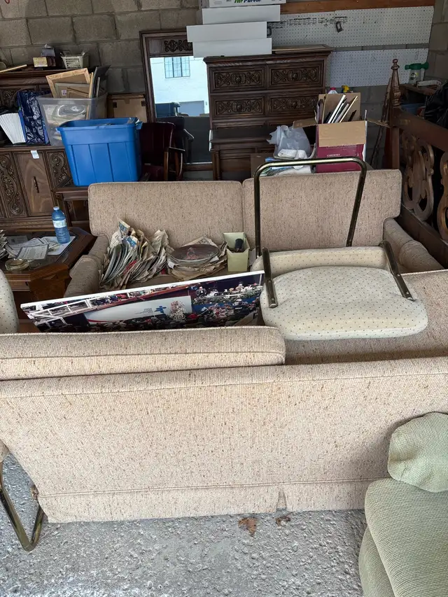 free for pick up furniture, beds, and other things all in goo