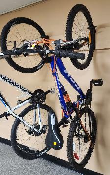 Assorted Mountain Bikes: Voyagear, Supercycle, CCM, Merida (6) - Photo 6