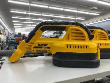 Dewalt DCV517 1/2 Gallon Vacuum