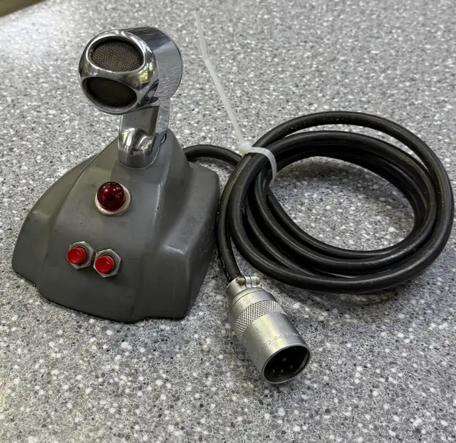 Electro Voice Model 638 Dynamic Microphone