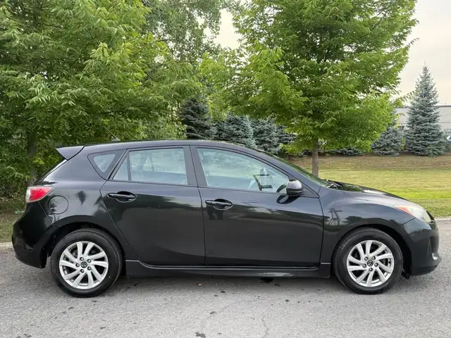 2013 Mazda 3 2013 MAZDA 3 , HATCHBACK  , AUTOMATIQUE  ,, 4 CYLIN