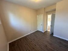 2 BDRM Renoed all incl. - Photo 8