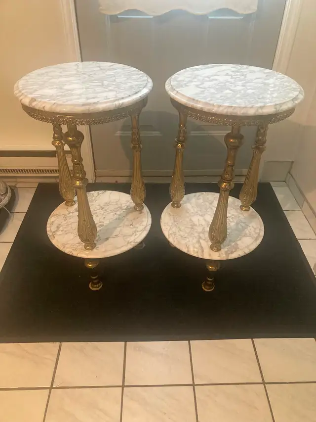 2 marble tables for sale , made in Italy !