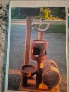 Custom handmade cat trees - Photo 6