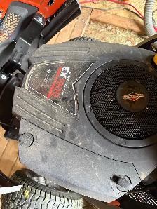 Husqvarna 42" ride-on mower/lawn tractor for sale - Photo 5