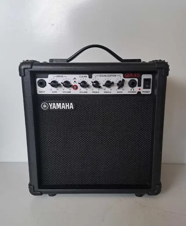 15W Yamaha GA15 Amp (31498124)