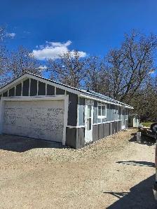 BENEFITS OFFERED looking for hourly siding installers