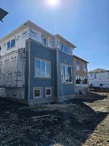 BENEFITS OFFERED looking for hourly siding installers - Photo 2