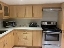 5 minutes to Carleton U ! 2 B/R Basement Legal Apartment - Photo 4