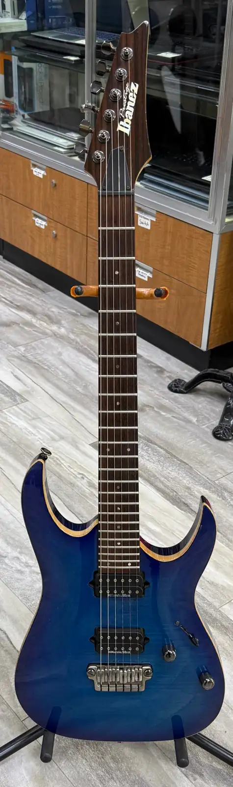 Ibanez SPB Prestige Electric Guitar w Prestige Case