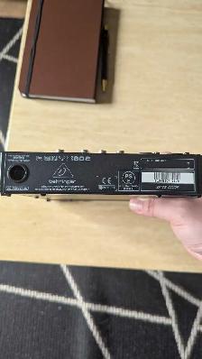 Behringer XENYX 802 - Photo 3