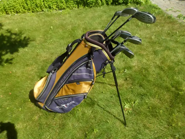 MENS 13 CLUBS PLUS STAND BAG GOLF SET