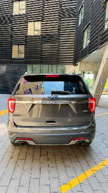 2018 Ford Explorer 4WD fresh safety and clean title - Photo 3