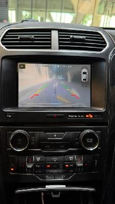 2018 Ford Explorer 4WD fresh safety and clean title - Photo 9