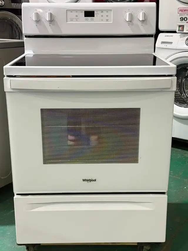 Reconditioned Whirlpool Glass Top Stove (S4358) $495