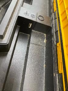 Dewalt DWST08810 ToughSystem Music Player - Photo 3