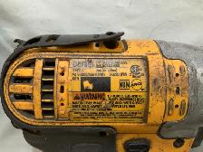 DEWALT 20V Max Hammerdrill and Impact Driver Kit 5 amp battery - Photo 5