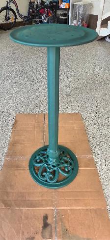 CAST IRON PEDESTAL - Photo 2