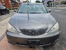 2005 Toyota Camry - Photo 2