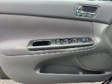 2005 Toyota Camry - Photo 20