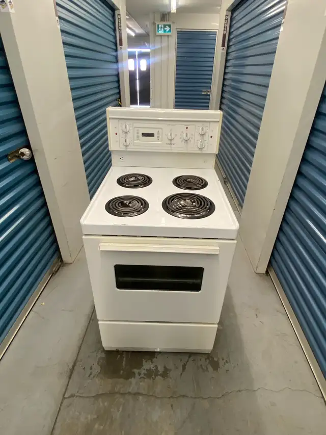 APARTMENT ELECTRIC STOVE