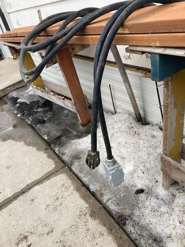 40 FT. 600 Volt Extension Cord
