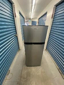 STAINLESS STEEL REFRIGERATOR - Photo 4
