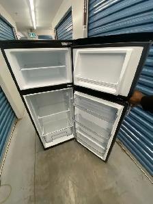 STAINLESS STEEL REFRIGERATOR - Photo 7