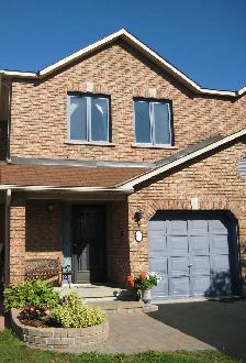 Algonquin College/centrepointe 5 bedroom/4 bath townhouse