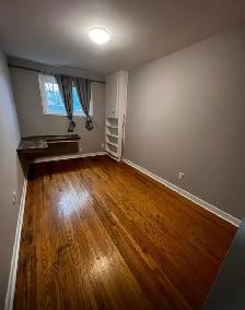 2-Bedroom Basement Apartment with Private Entrance in Clarkson! - Photo 4