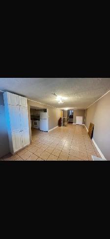 2-Bedroom Basement Apartment with Private Entrance in Clarkson! - Photo 6