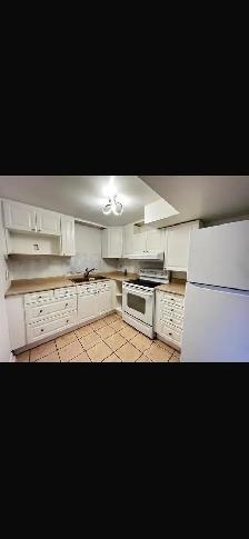 2-Bedroom Basement Apartment with Private Entrance in Clarkson! - Photo 7