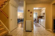 Private Basement Bedroom with Private Full Bathroom - Photo 8