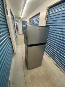 TOP FREEZER STAINLESS REFRIGERATOR - Photo 7