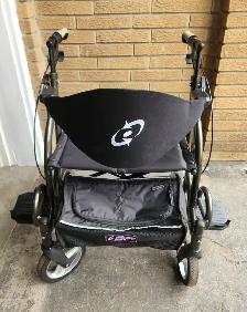 Wheel Chair - Photo 2