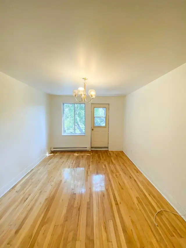 4 1/2 APARTMENT FOR RENT in Côte-des-Neiges