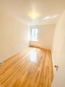 4 1/2 APARTMENT FOR RENT in Côte-des-Neiges - Photo 3