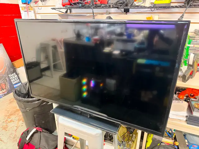 Insignia 40-inch 1080p LED TV No Remote (#19527)