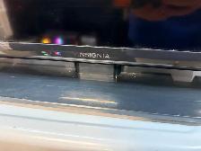 Insignia 40-inch 1080p LED TV No Remote (#19527) - Photo 2