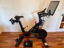 Peloton Bike - EXCELLENT condition