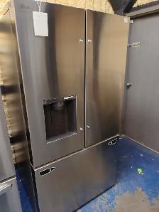 LG "36" Stainless Steel French Door Fridge on Sale‼️ - Photo 3