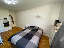 Private Student Room for Rent in Etobicoke | Near Kipling TTC | - Photo 5