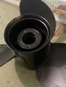 Outboard Propeller - Photo 6