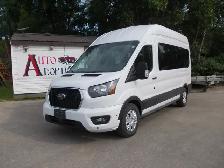 2024 Ford Transit Passenger Wagon XLT