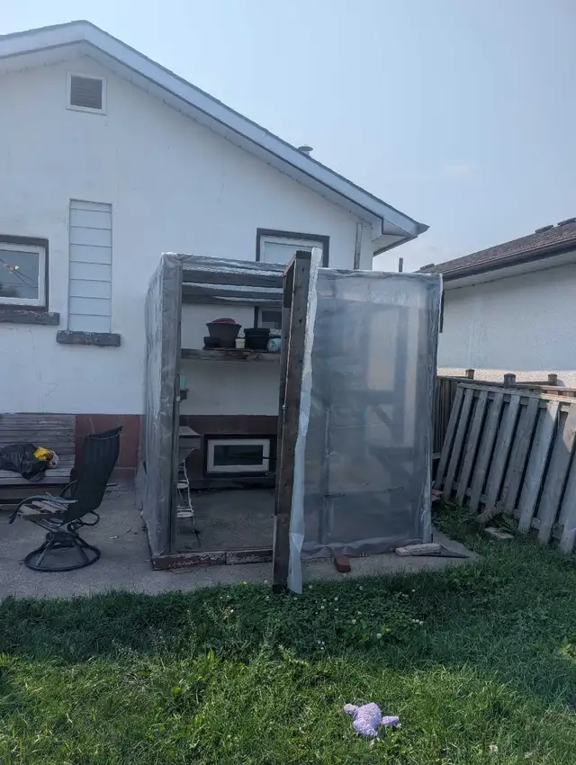 free catio/greenhouses or even take it for the lumber