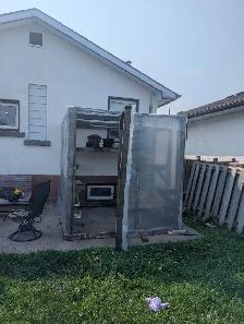 free catio/greenhouses or even take it for the lumber