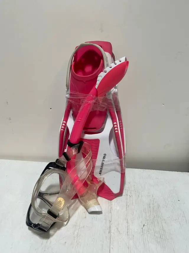 U.S. Divers Snorkel Set