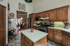 SPECTACULAR 3300 SQ FOOT  ON MAINFLOOR TECUMSEH RANCH WITH POOL! - Photo 4