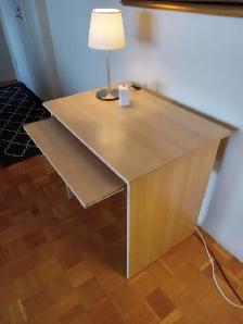 Pupitre en bois pour ordinateur (à Longueuil) - Photo 2